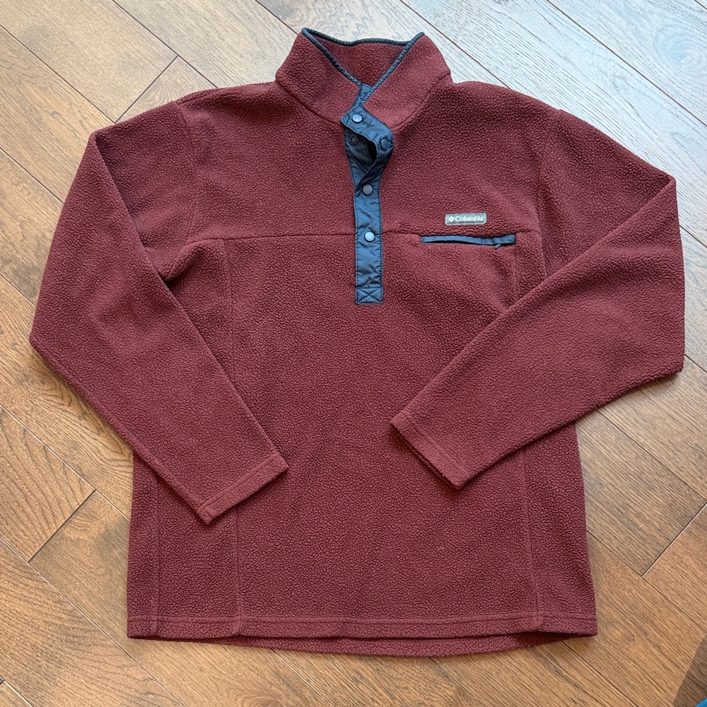 Columbia Men’s Maroon Fleece Pullover with Navy Accents Size Large C11-021